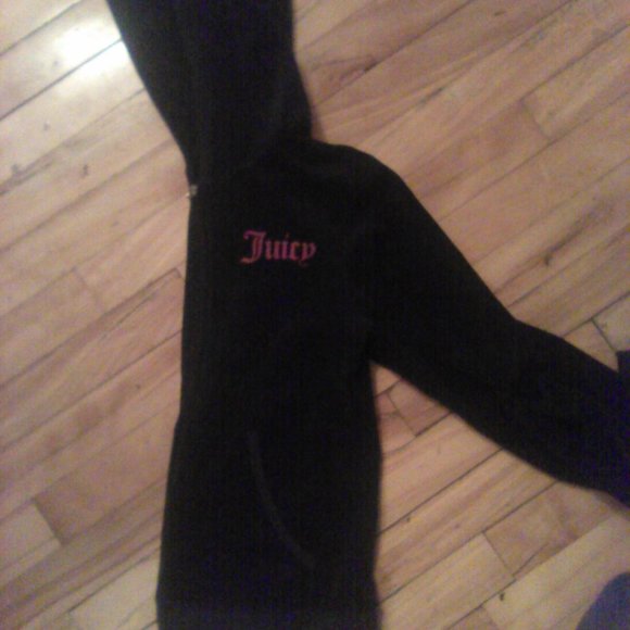 COPY - Juicy Couture black velvet jacket - Picture 4 of 5